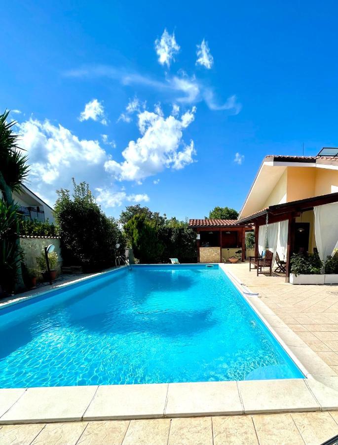 Villa Valentina Treglio Exteriör bild